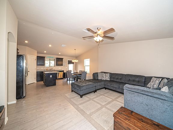 4th image of 5916 Cocobolo St