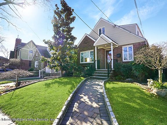 2nd image of 208 Bryant Ave