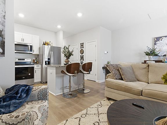 2nd image of 314 Carr Ln