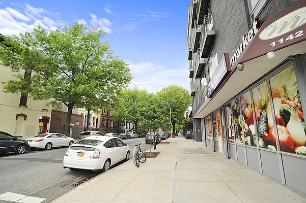 Sold by Corcoran | media 4