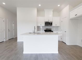 10340 SW 55th Ter, Mustang, OK 73064