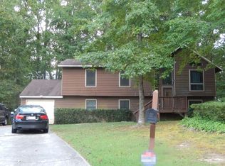 160 Pebble Beach Ct, Atlanta, GA 30349