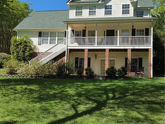 3rd image of 148 Browning Heights Way