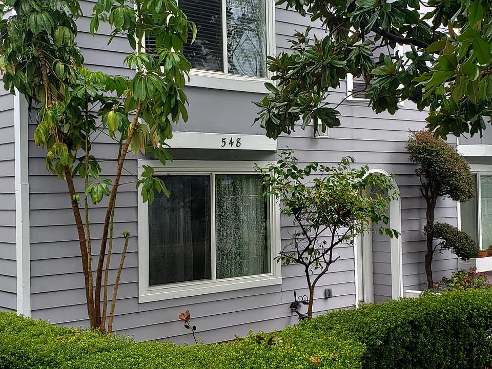 1st image of 548 N Marengo Ave APT 1