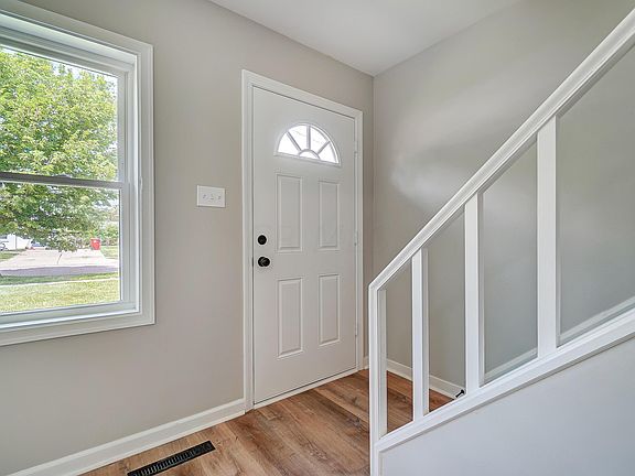 4th image of 2969 Terry Ln