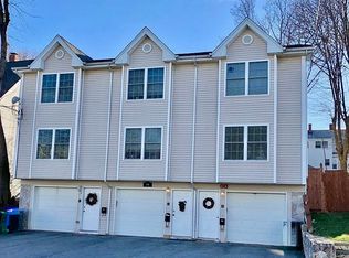 20 4th St #2, Medford, MA 02155