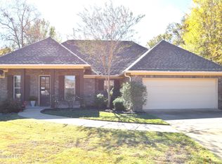 108 Stillhollow Ln, Madison, MS 39110