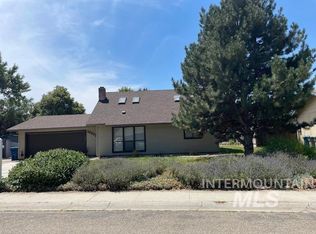 10035 W Tudor Dr, Boise, ID 83704