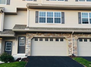 465 Galleon Dr, Mechanicsburg, PA 17050