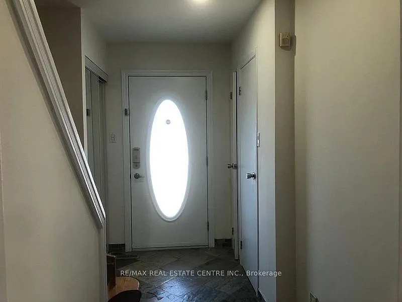3 bed, $3,600 — Photo 2