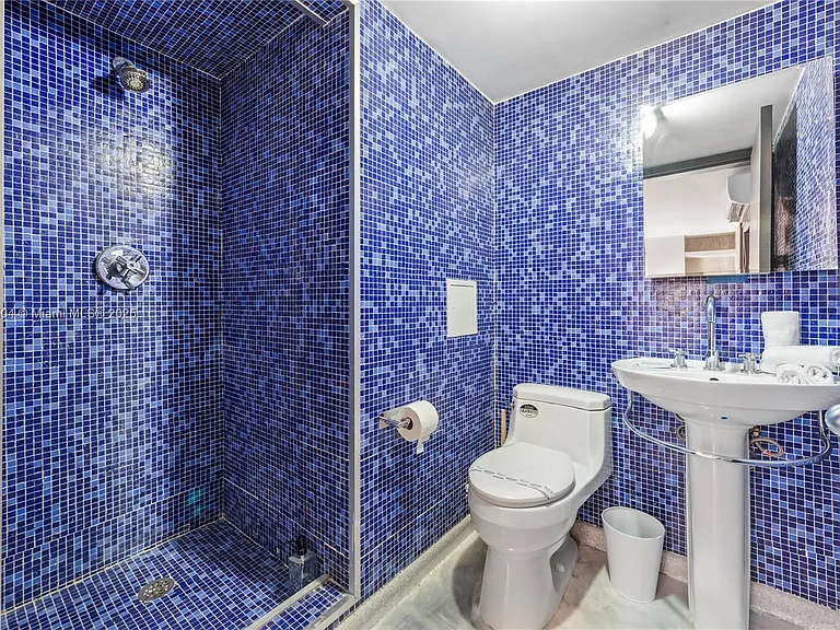 1606 S Bayshore Dr — Photo 55