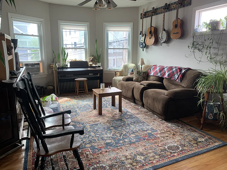 83 Litchfield St #2 — Photo 17