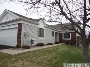 6833 Jenny Ln, Woodbury, MN 55125