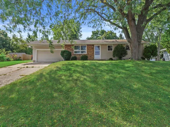 1222 Allermann DRIVE, Watertown, WI 53094