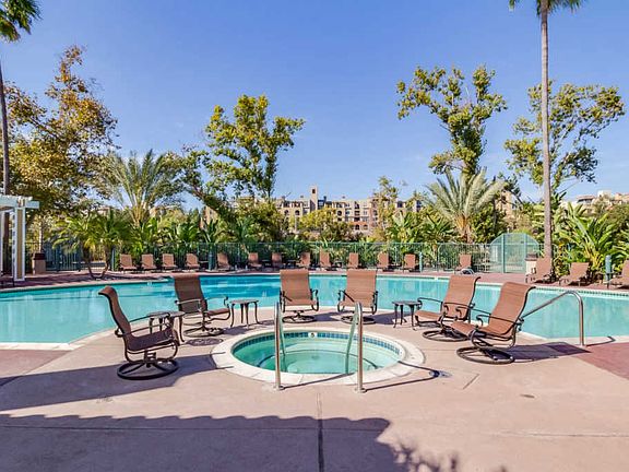 2nd image of 2250 Camino De La Reina Unit 301