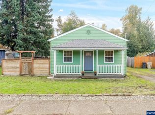 293 SW Walnut Ave, Dallas, OR 97338