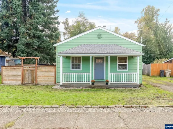 293 SW Walnut Ave, Dallas, OR 97338