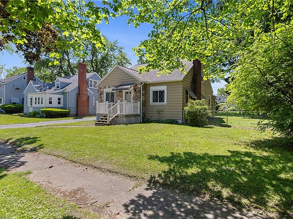 3rd image of 67 Langford Rd