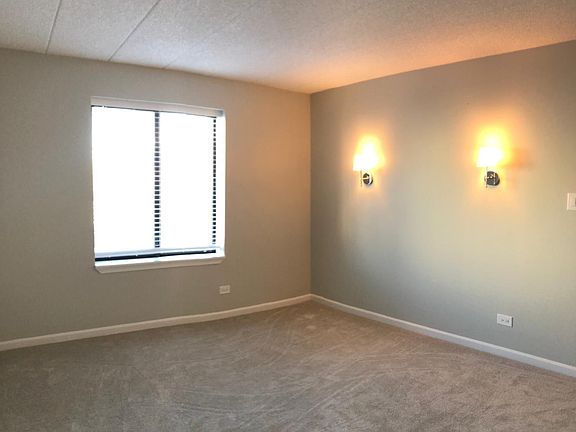 4th image of 626 E Woodland Park Ave APT 209