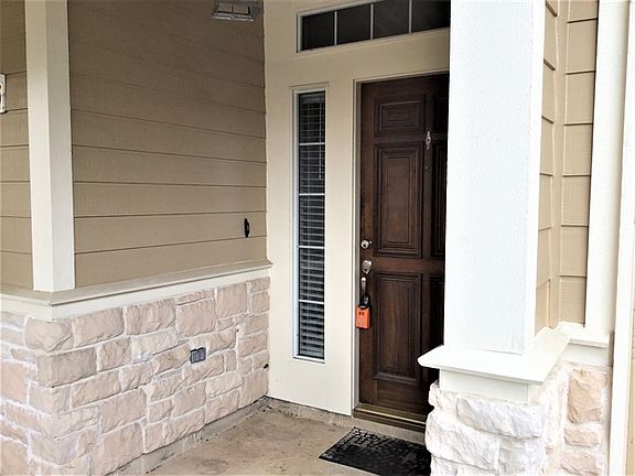 2nd image of 10215 Iris Ln