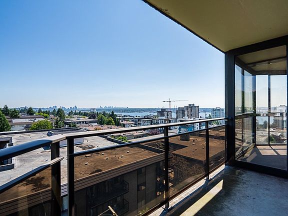 5th image of 444 Lonsdale Ave #801