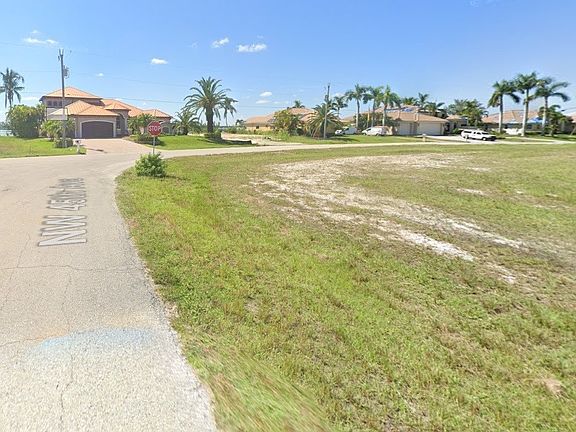 3rd image of 2700 NW 45th Ave