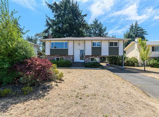 2401 Bette Dr, Colwood, BC V9B4N1