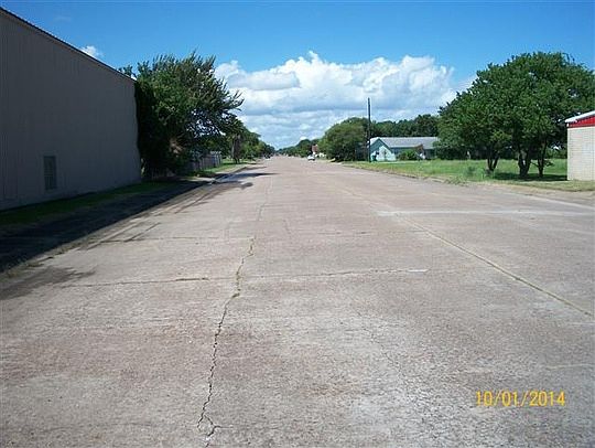 4th image of 120 S Avenue B