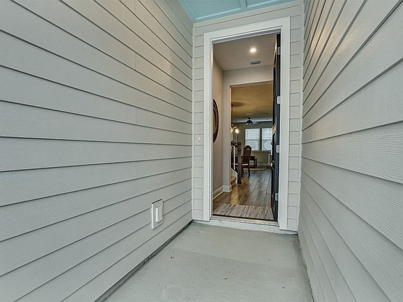 4th image of 14133 Pier Ln