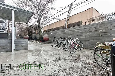 Rented by Safdie Realty Group