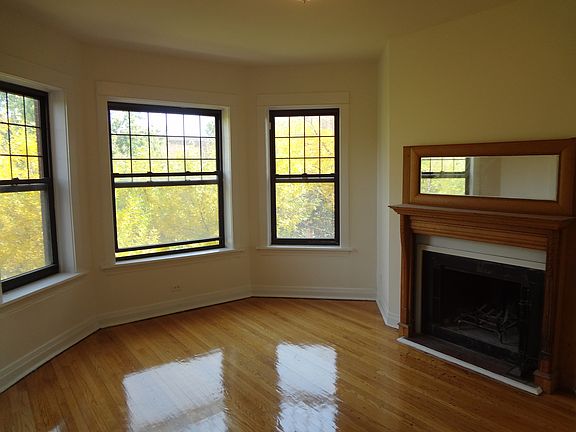 2nd image of 5120 N Kenmore Ave APT 3S