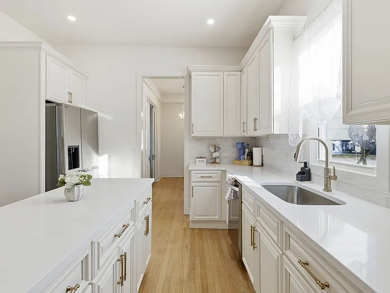 105 SW 9th St #A — Photo 31