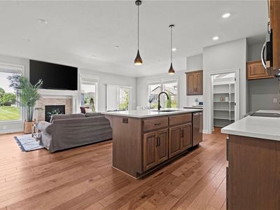 1532 SW Arbor Valley Dr, Lees Summit, MO, 64082