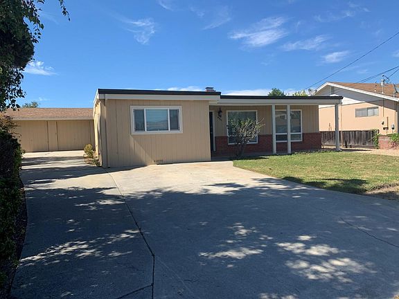 2nd image of 4325 Nova Dr