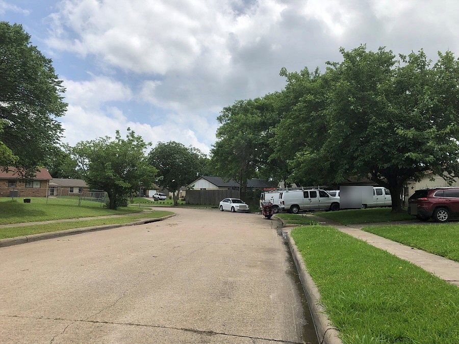 2nd image of 1447 Caladium Dr