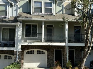 1976 NE 49th Way #1, Hillsboro, OR 97124