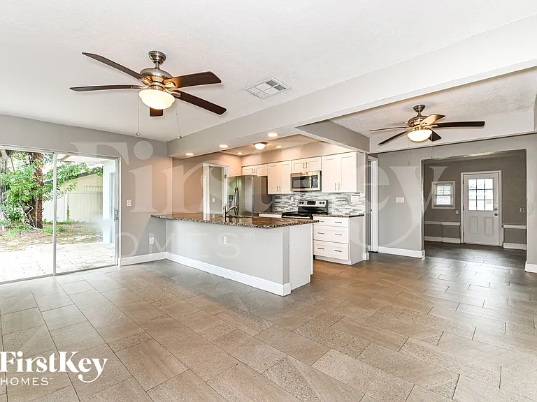 7347 Barragan Rd — Photo 4