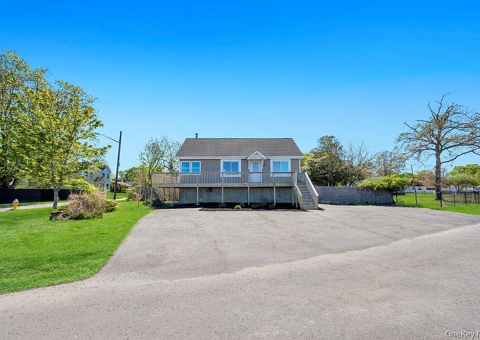 1st image of 446 Riviera Drive