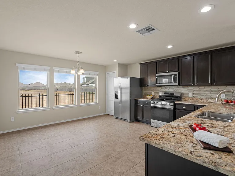 2811 Cone Flower Dr — Photo 12