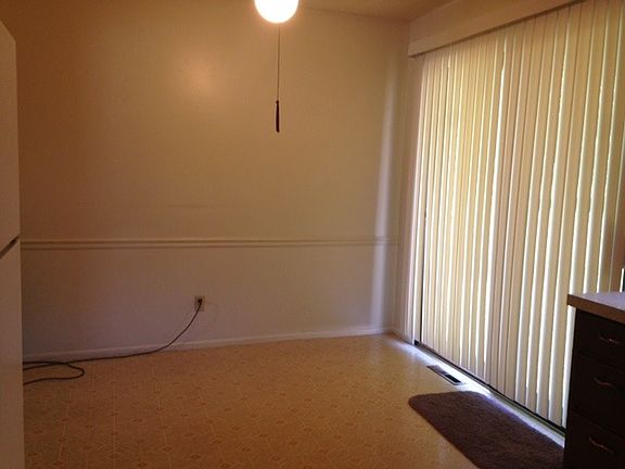 4th image of 8308 E 93rd St