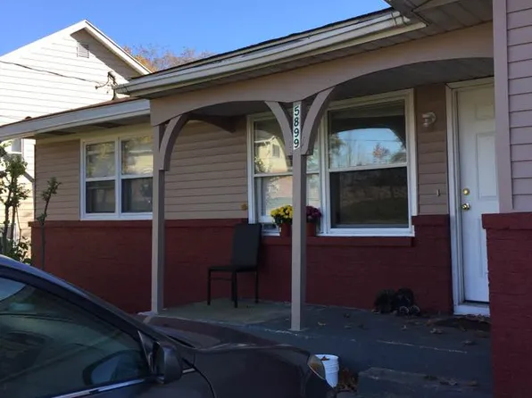 5897 Christie Ave SE, Kentwood, MI 49508