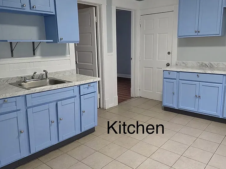 563 Humboldt Pkwy #2 — Photo 9