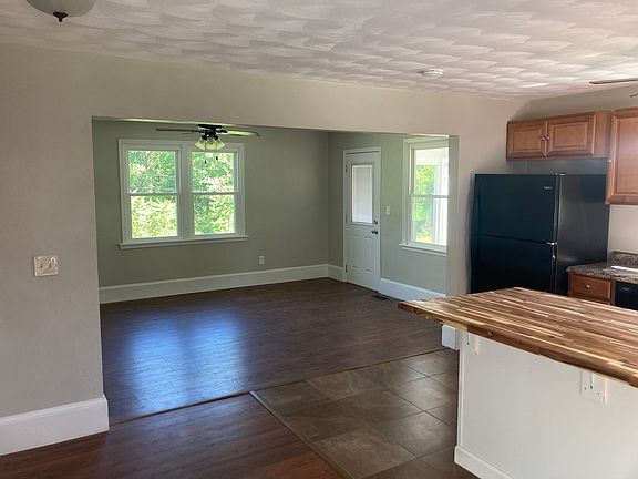 4th image of 864 Wilroy Rd