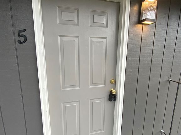 2nd image of 1113 N 2nd Ave APT 5