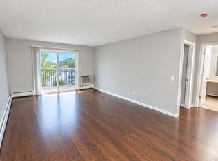 2426 Independence Ln Unit 211, Madison, WI 53704