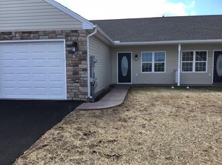 1929 Deerfield Dr, Dover, PA 17315