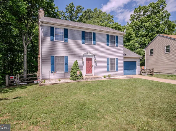 31 Concord Dr, Newark, DE 19702