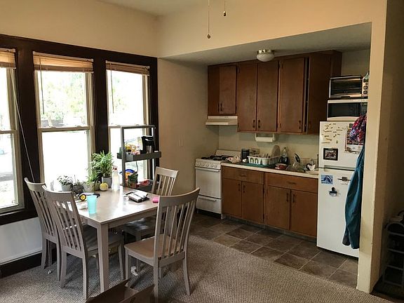 2nd image of 100 Sylvia St