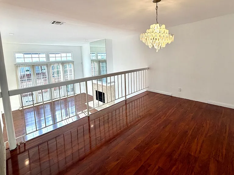 5420 Lindley Ave #21 — Photo 3