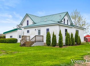 950 W 40th St, Fremont, MI 49412